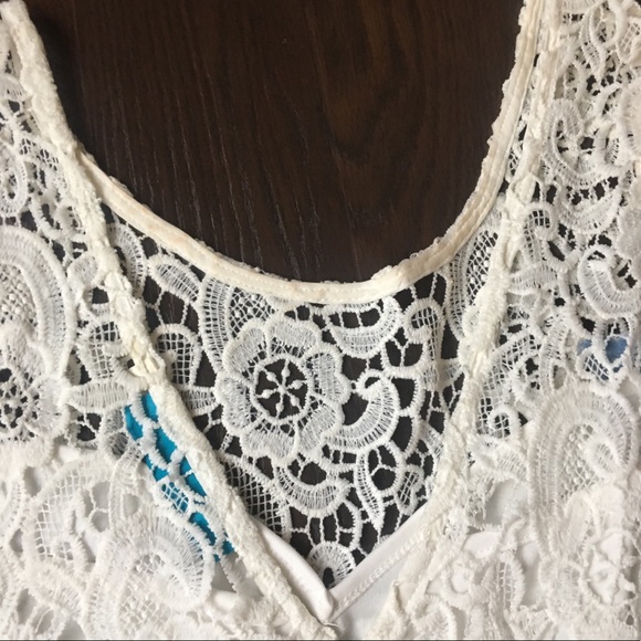 White lace dress - Picture 5 of 5